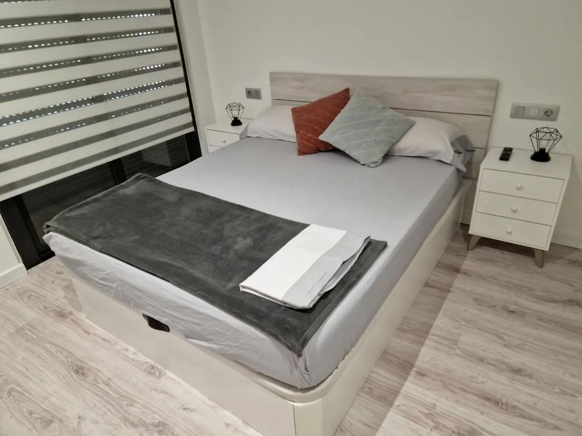 Moderno Duplex Comfort Roses 0*,  Spain