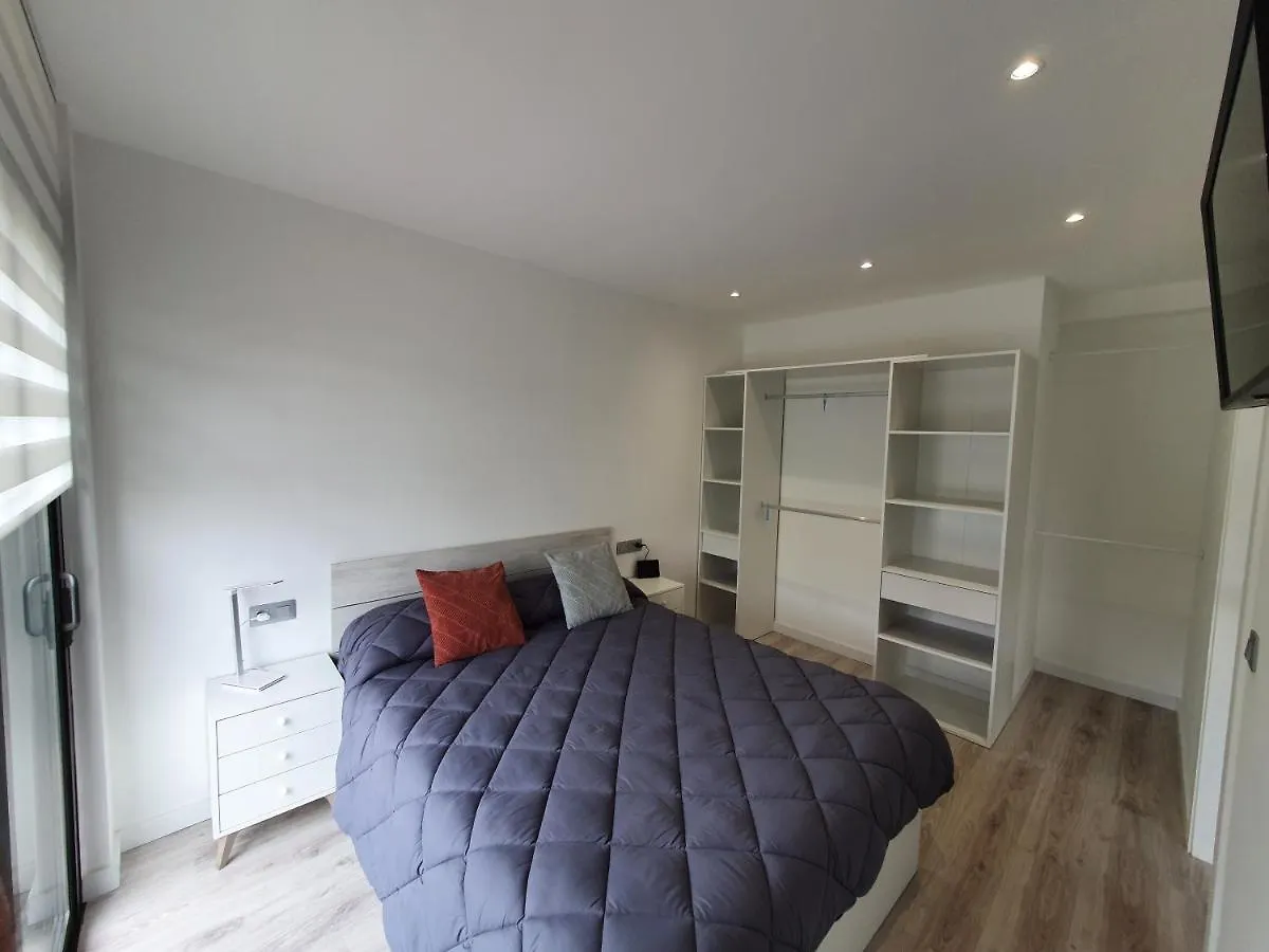 Moderno Duplex Comfort Roses Apartment