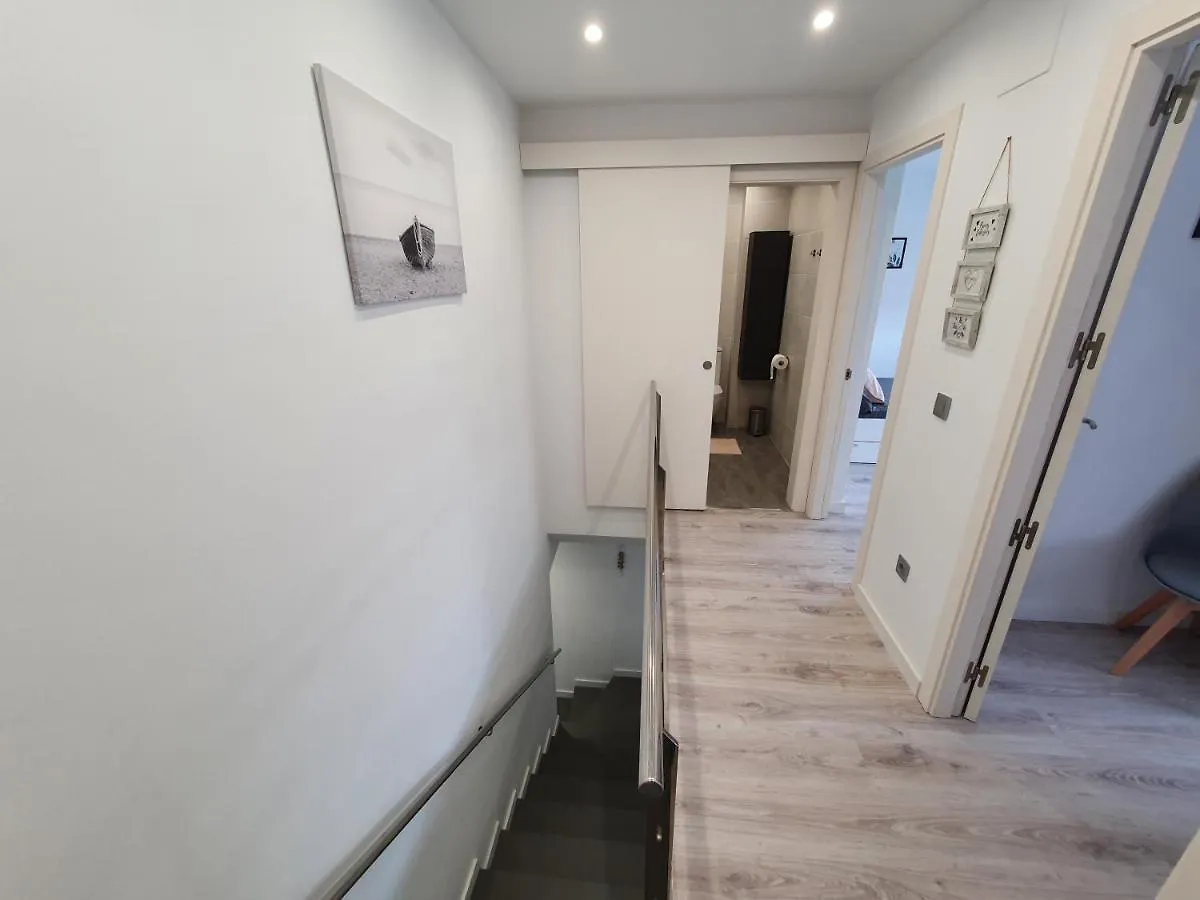 Moderno Duplex Comfort Roses Spain