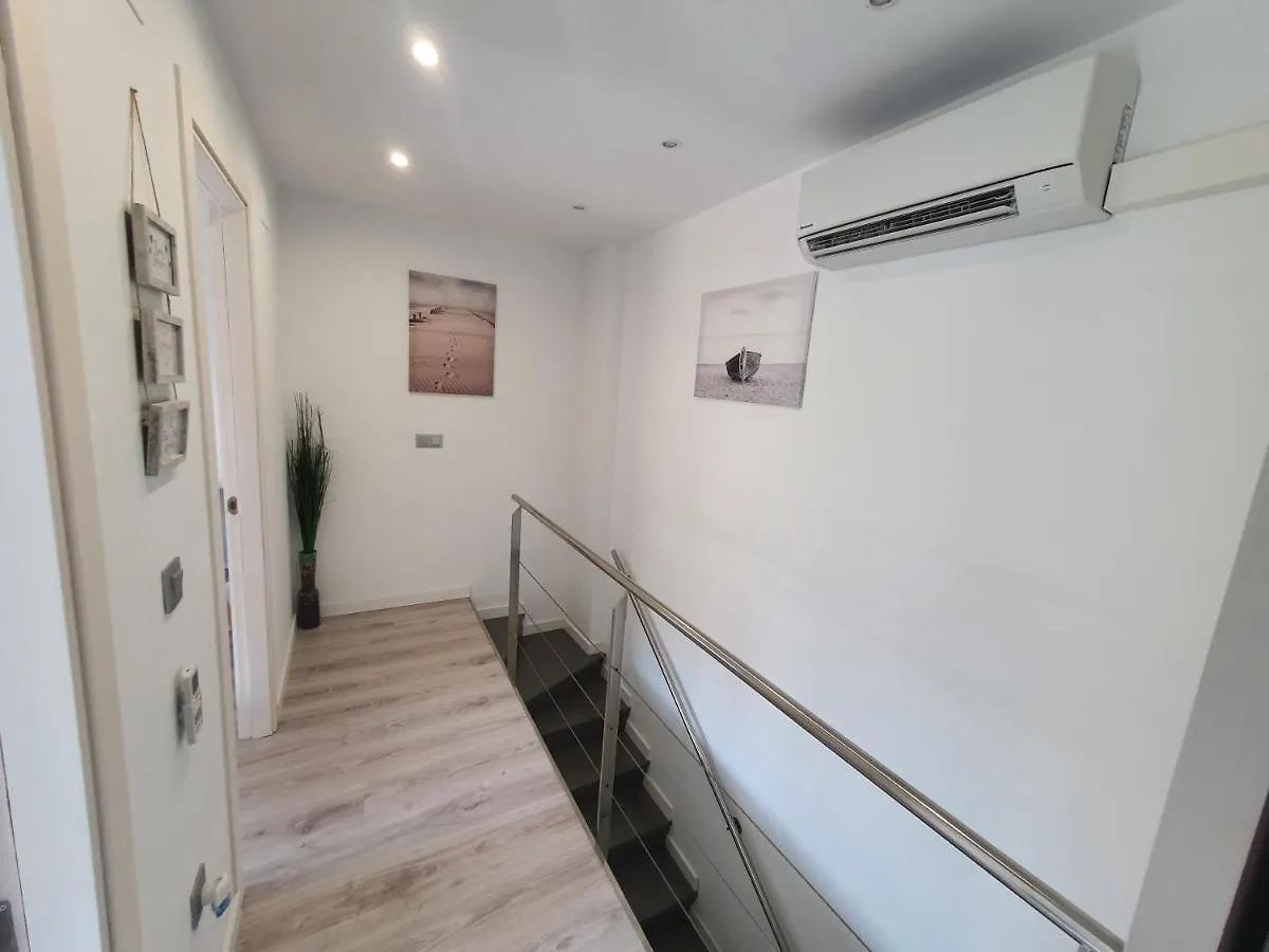 Apartment Moderno Duplex Comfort Roses Spain